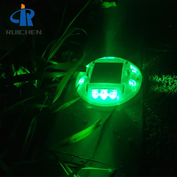Green Solar Reflective Cat Eyes In Durban For Path
